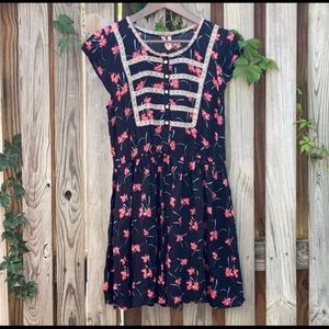 NWOTFree People dress 6 short sleeved pink black floral lace and button detail